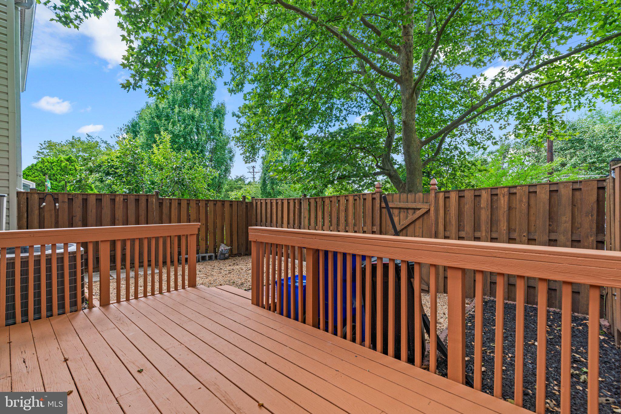 GUNNERS LAKE VILLAGE - Residential