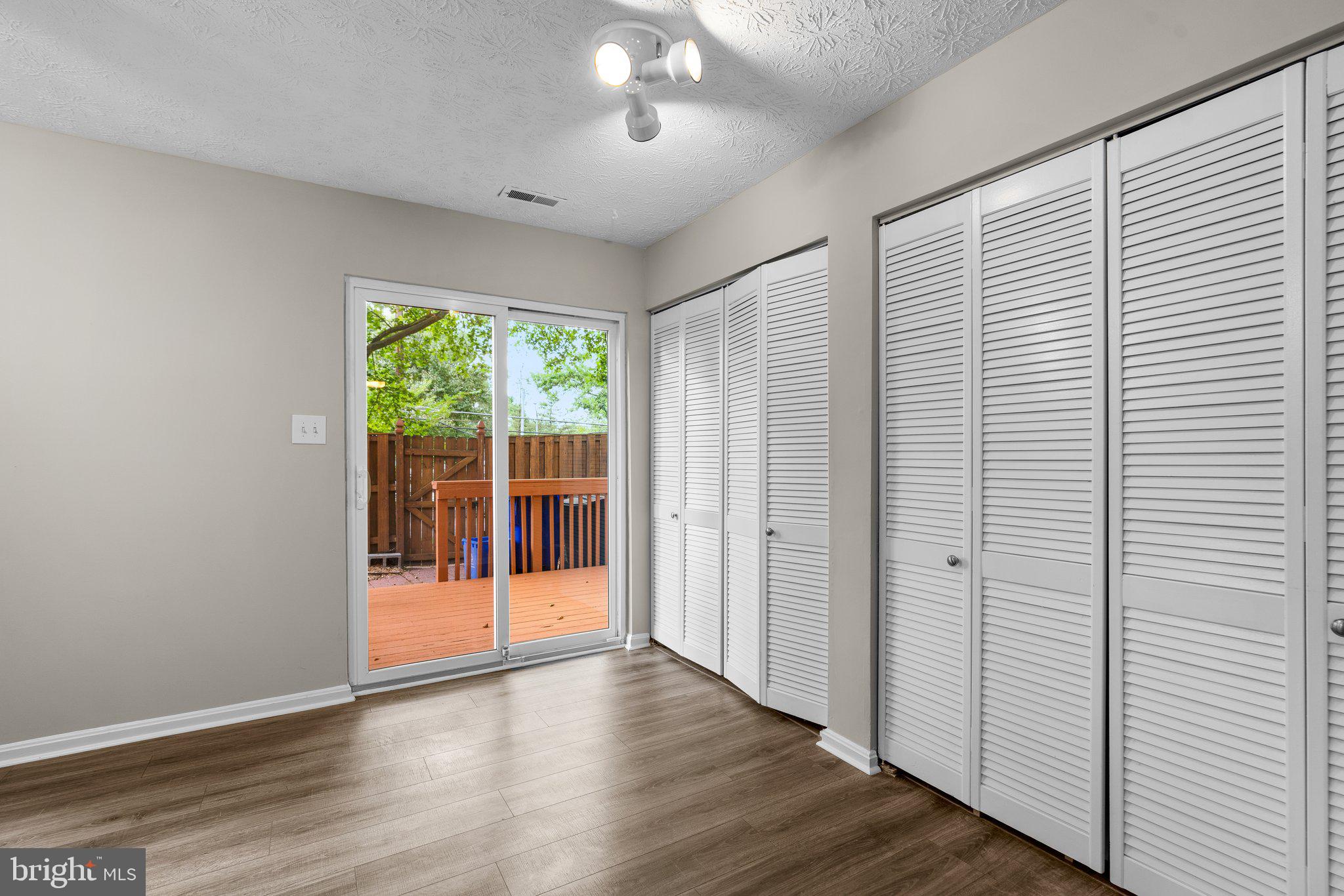 GUNNERS LAKE VILLAGE - Residential