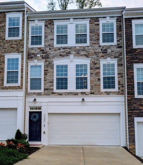 Townhouse For Sale - 1327 Gilmore Street<br/> FREDERICKSBURG, VA 22401