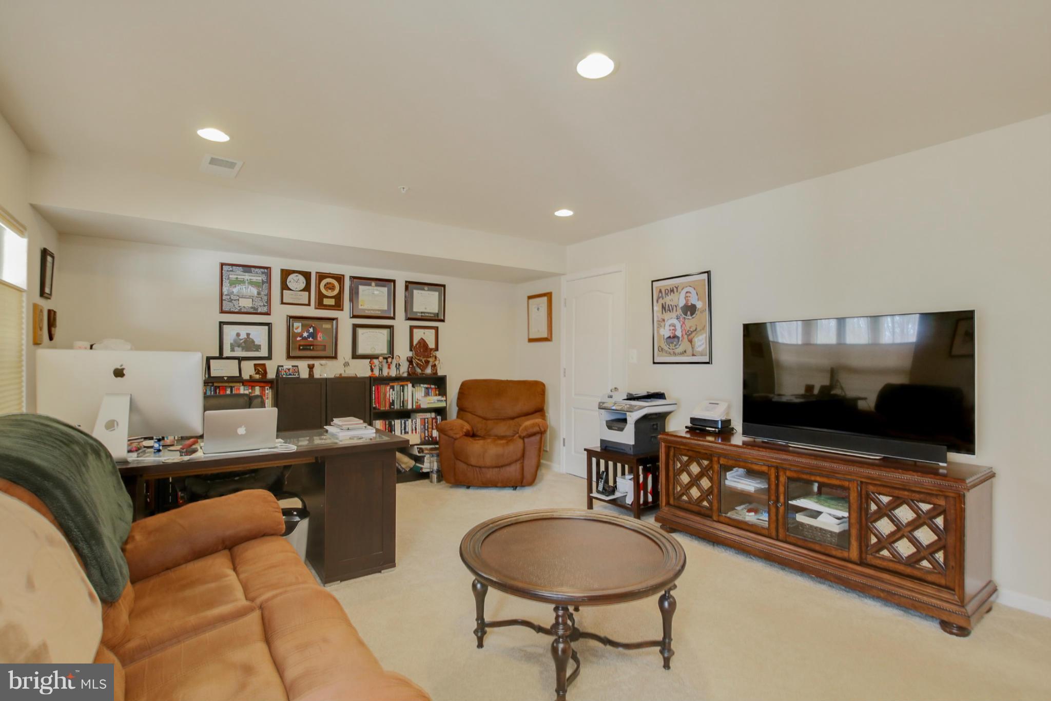 FIELDSTONE FARM - Residential