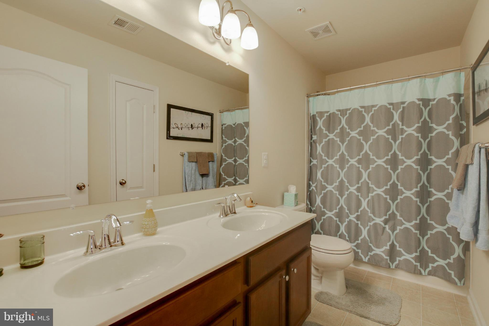 FIELDSTONE FARM - Residential