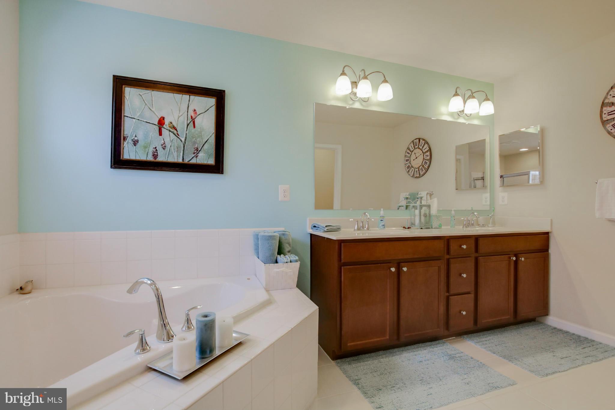 FIELDSTONE FARM - Residential