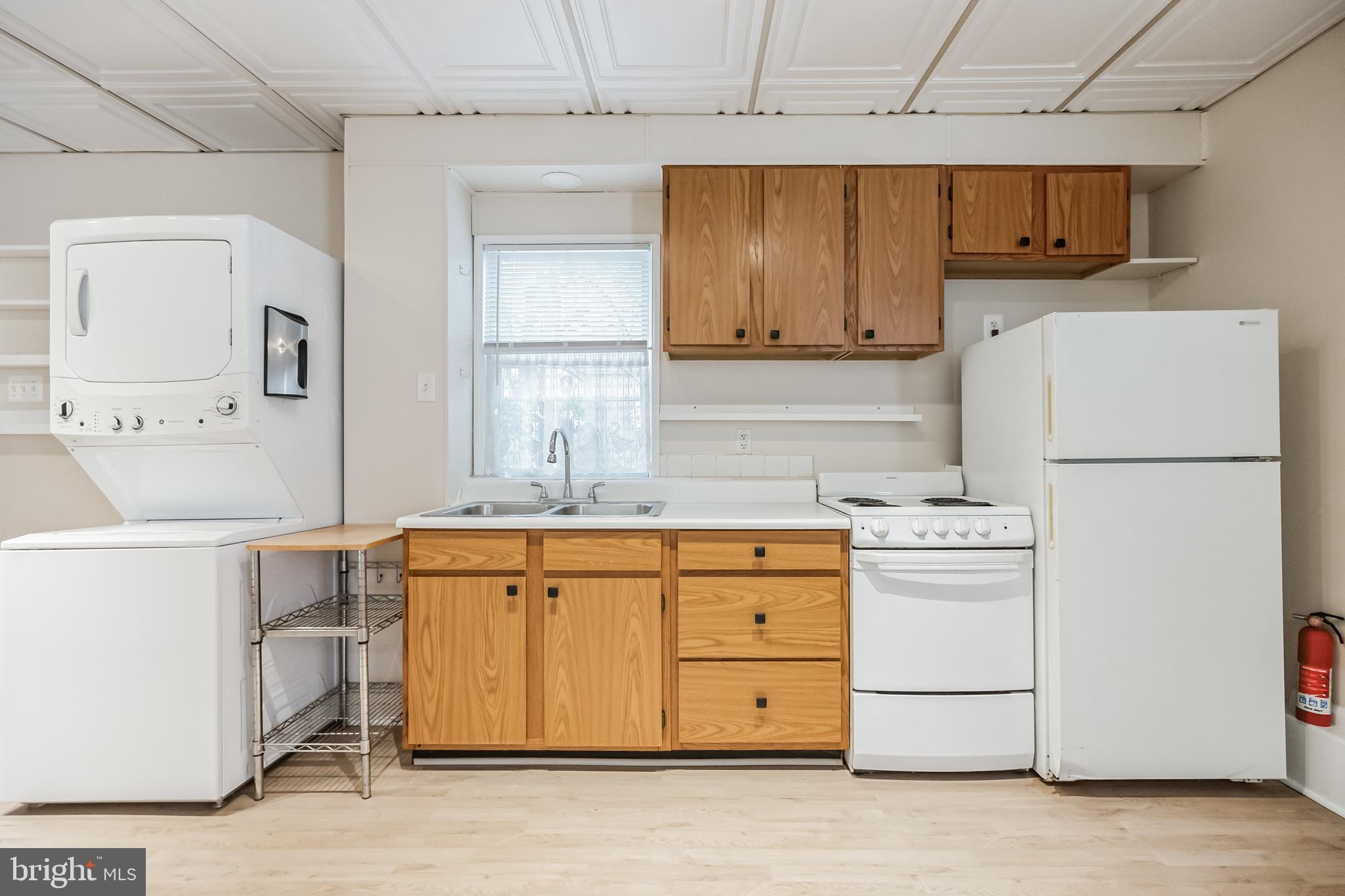 ARDSLEY - Residential Lease