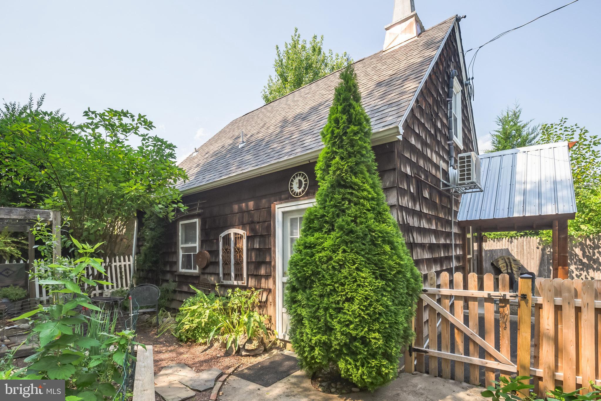 ARDSLEY - Residential Lease