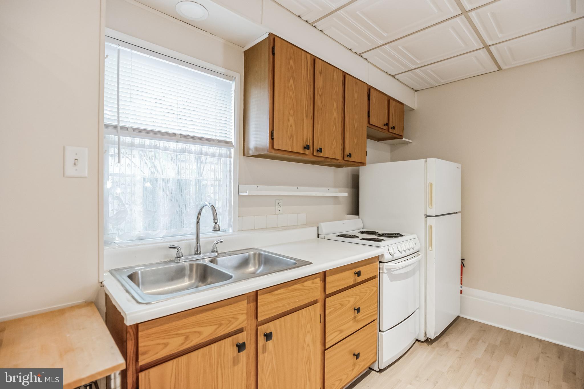 ARDSLEY - Residential Lease