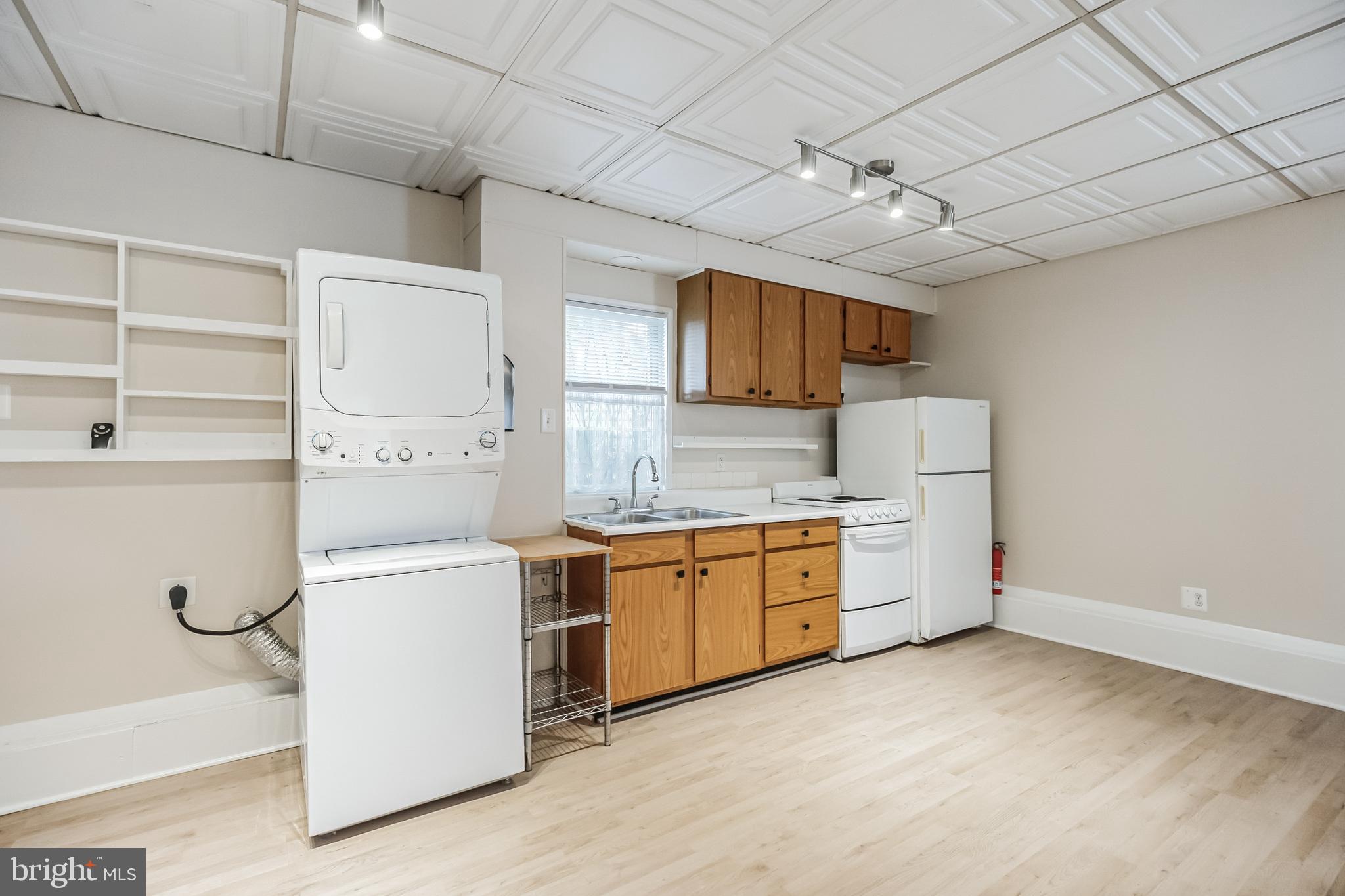 ARDSLEY - Residential Lease