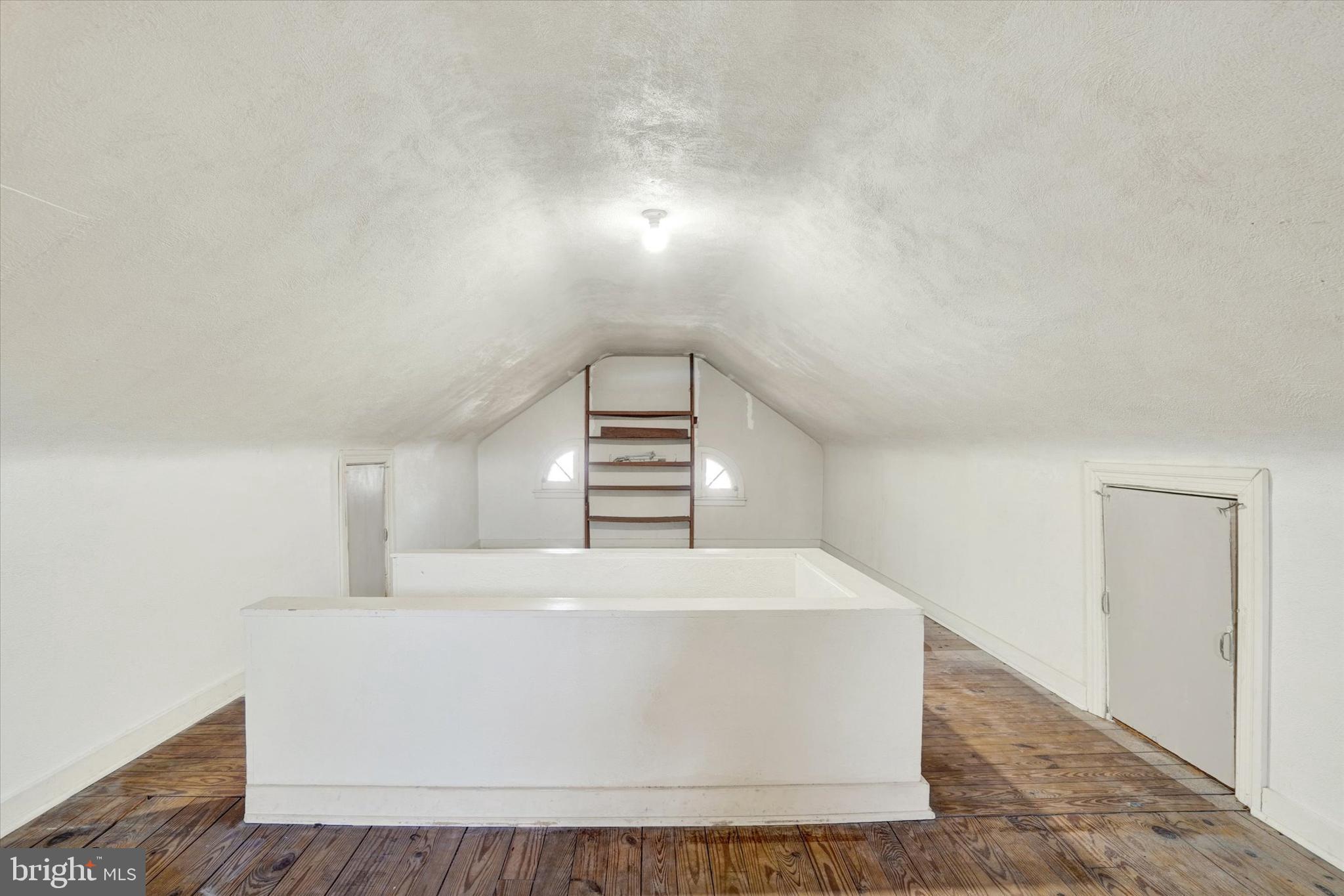 SPRINGETTSBURY - Residential