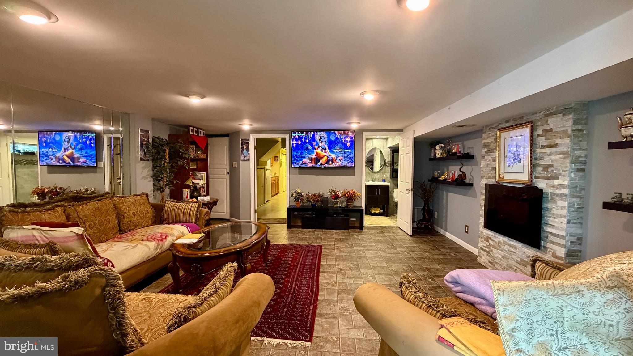 BUSTLETON - Residential