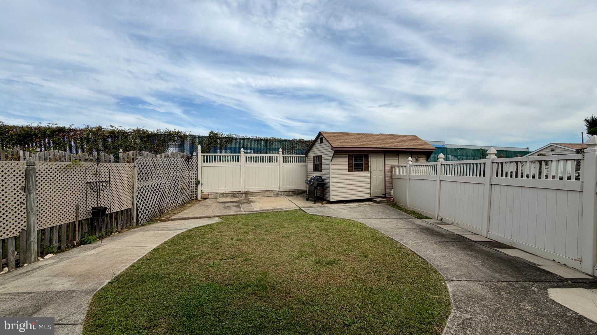 BUSTLETON - Residential