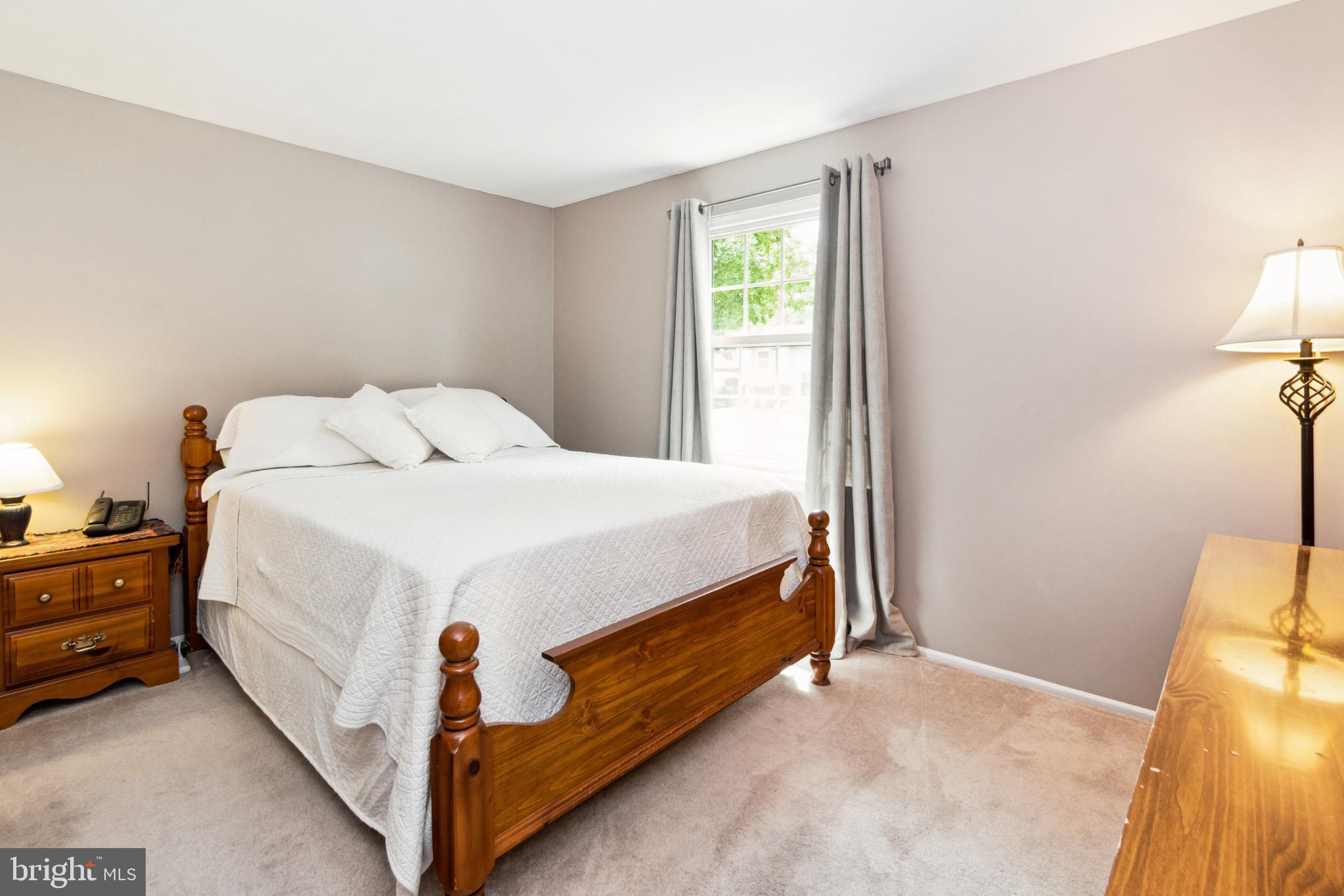 SHANNON SQUARE - Residential