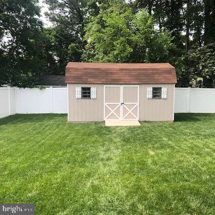 SHANNON SQUARE - Residential