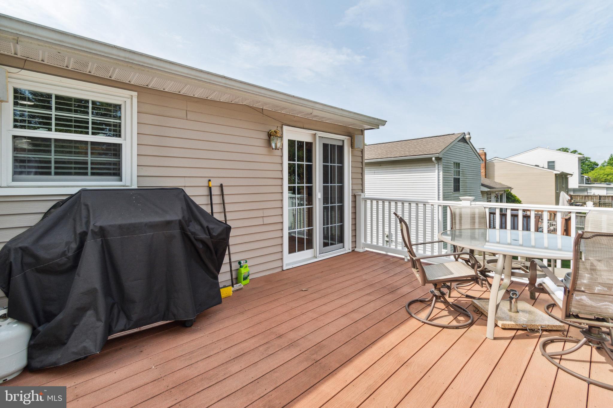 SHANNON SQUARE - Residential