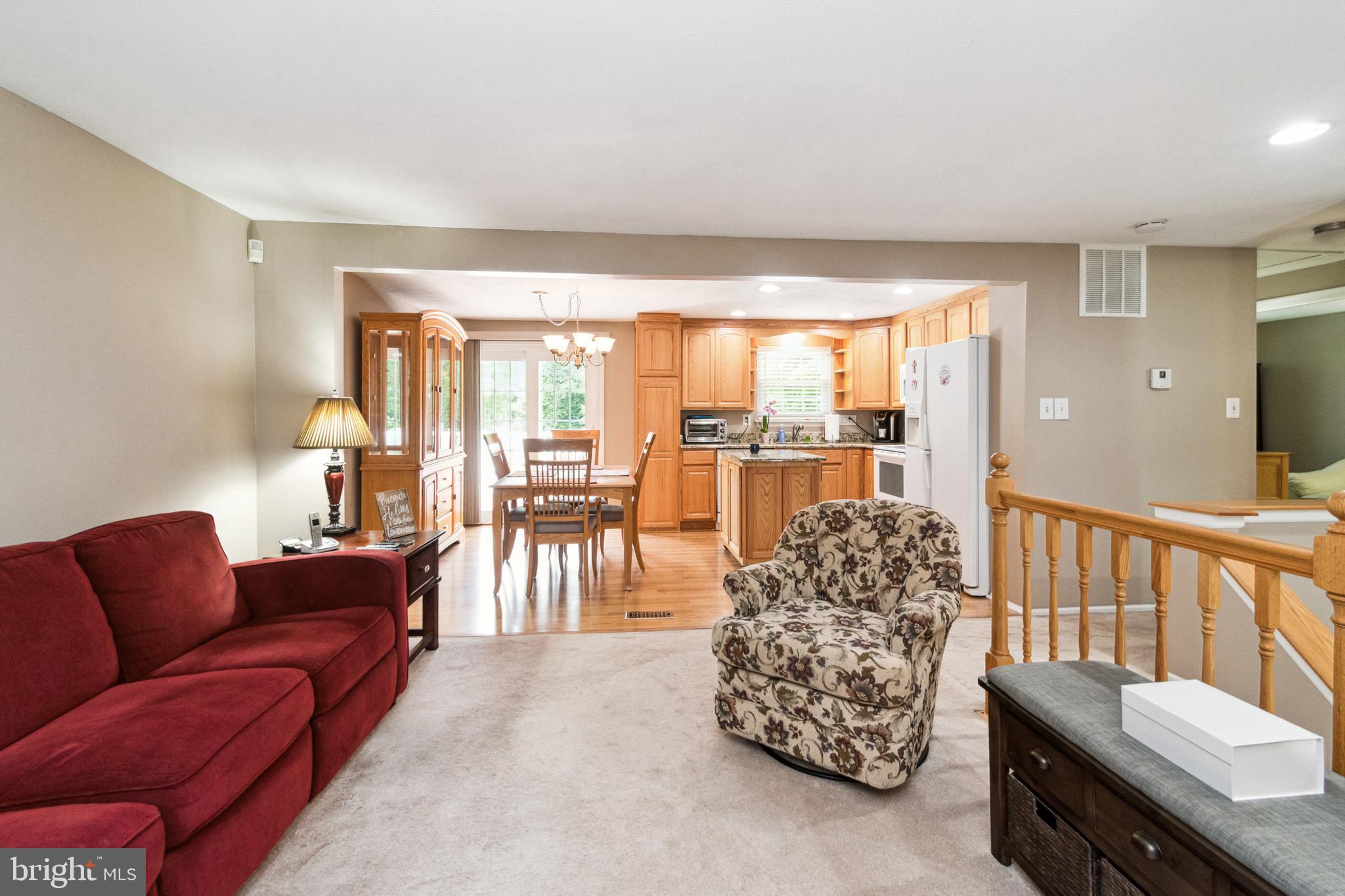 SHANNON SQUARE - Residential