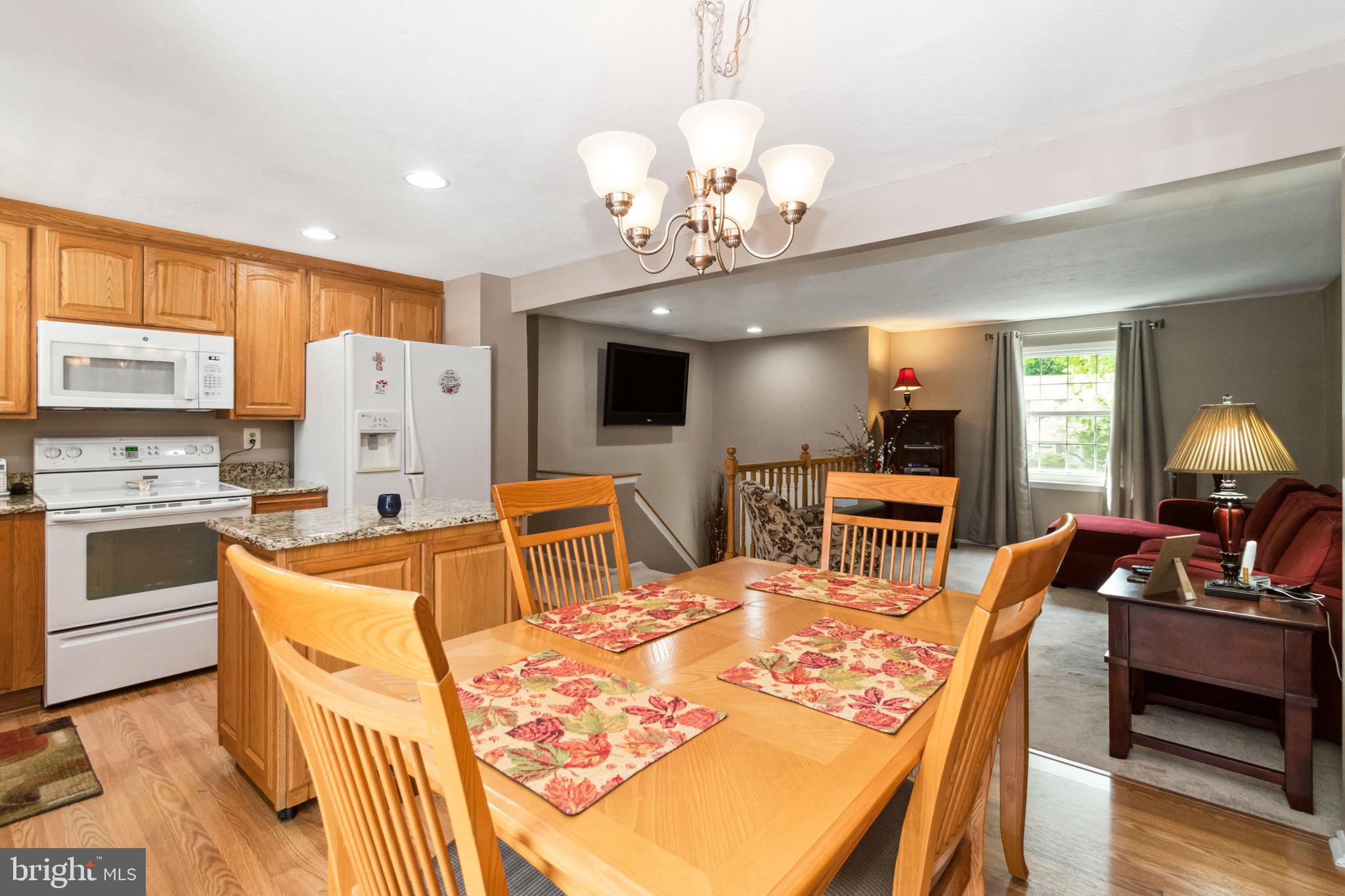 SHANNON SQUARE - Residential