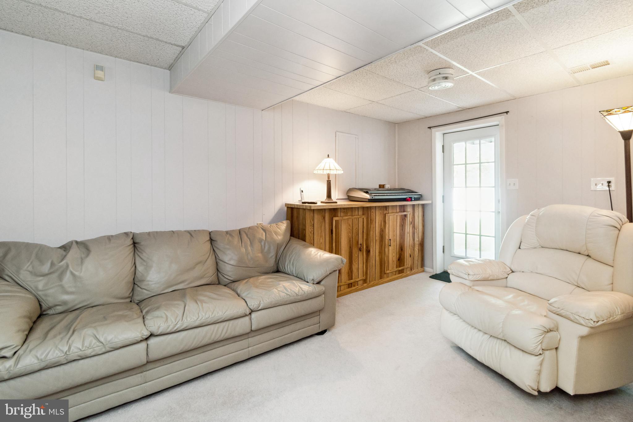 SHANNON SQUARE - Residential