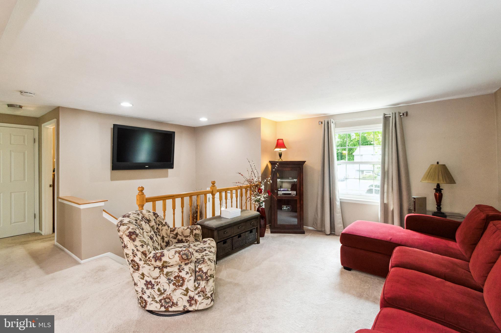 SHANNON SQUARE - Residential