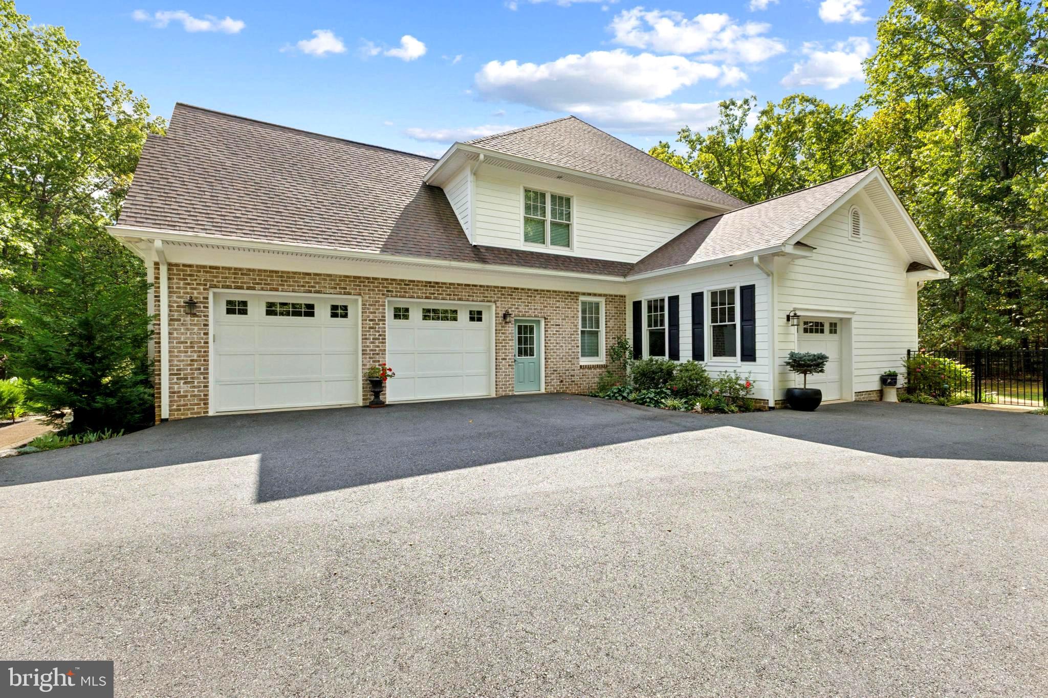 FAWN LAKE - Residential