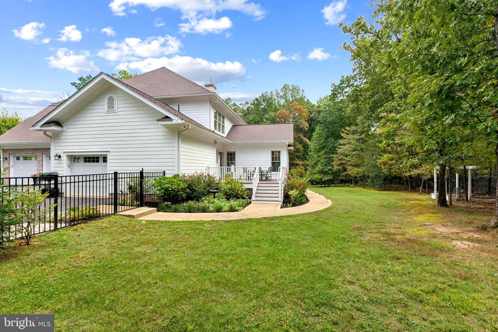 FAWN LAKE - Residential