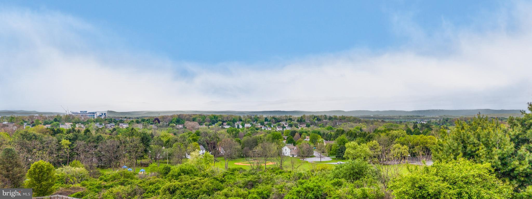 CENTRE HILLS - Residential