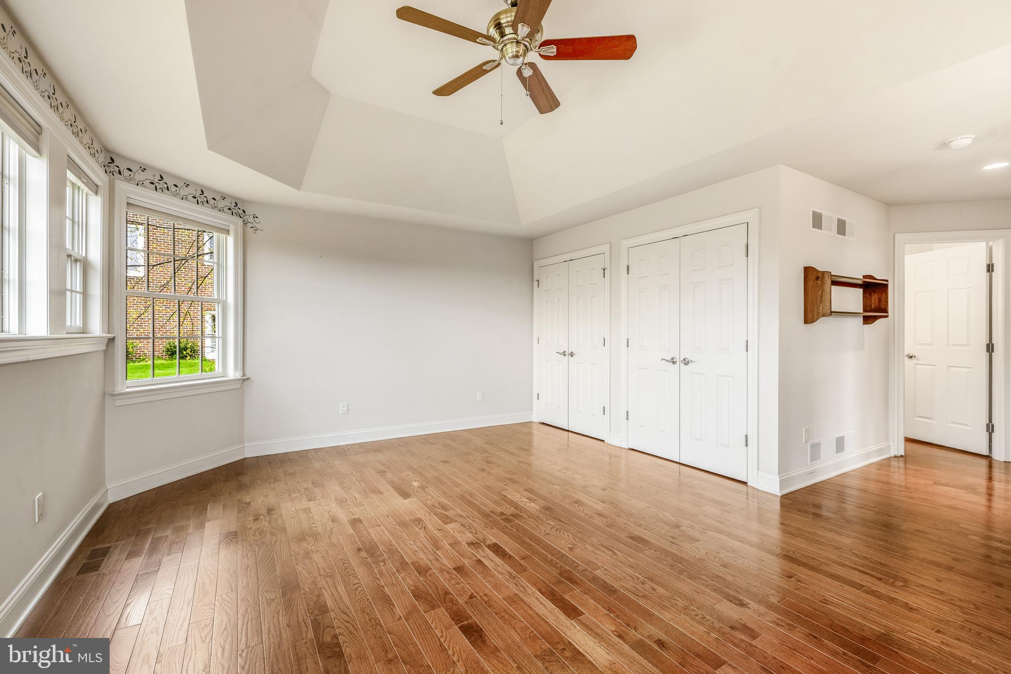 CENTRE HILLS - Residential