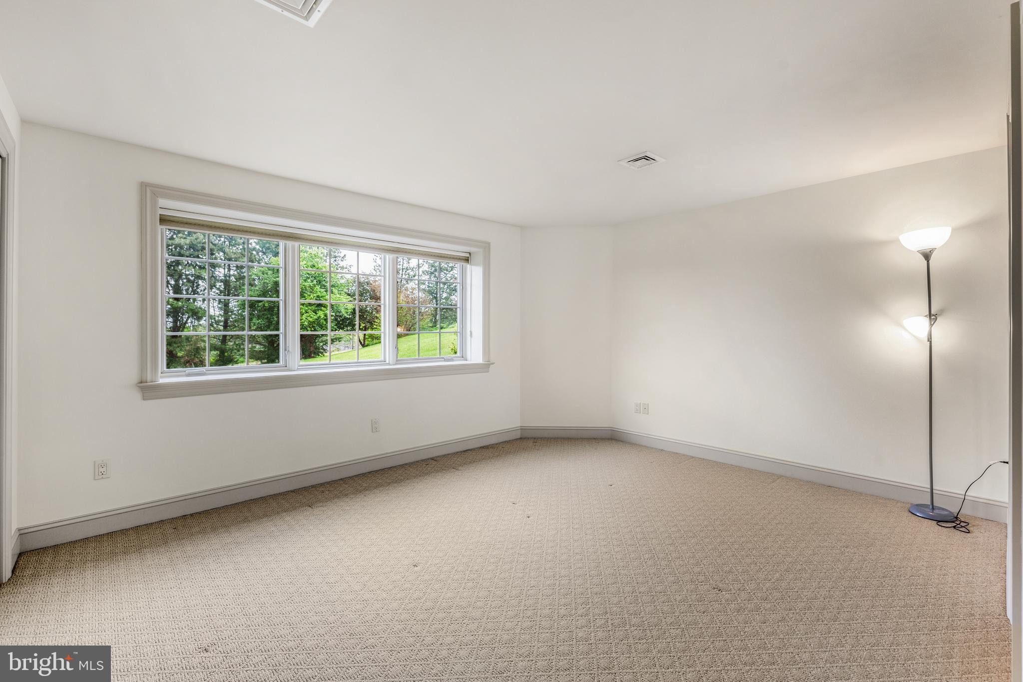 CENTRE HILLS - Residential