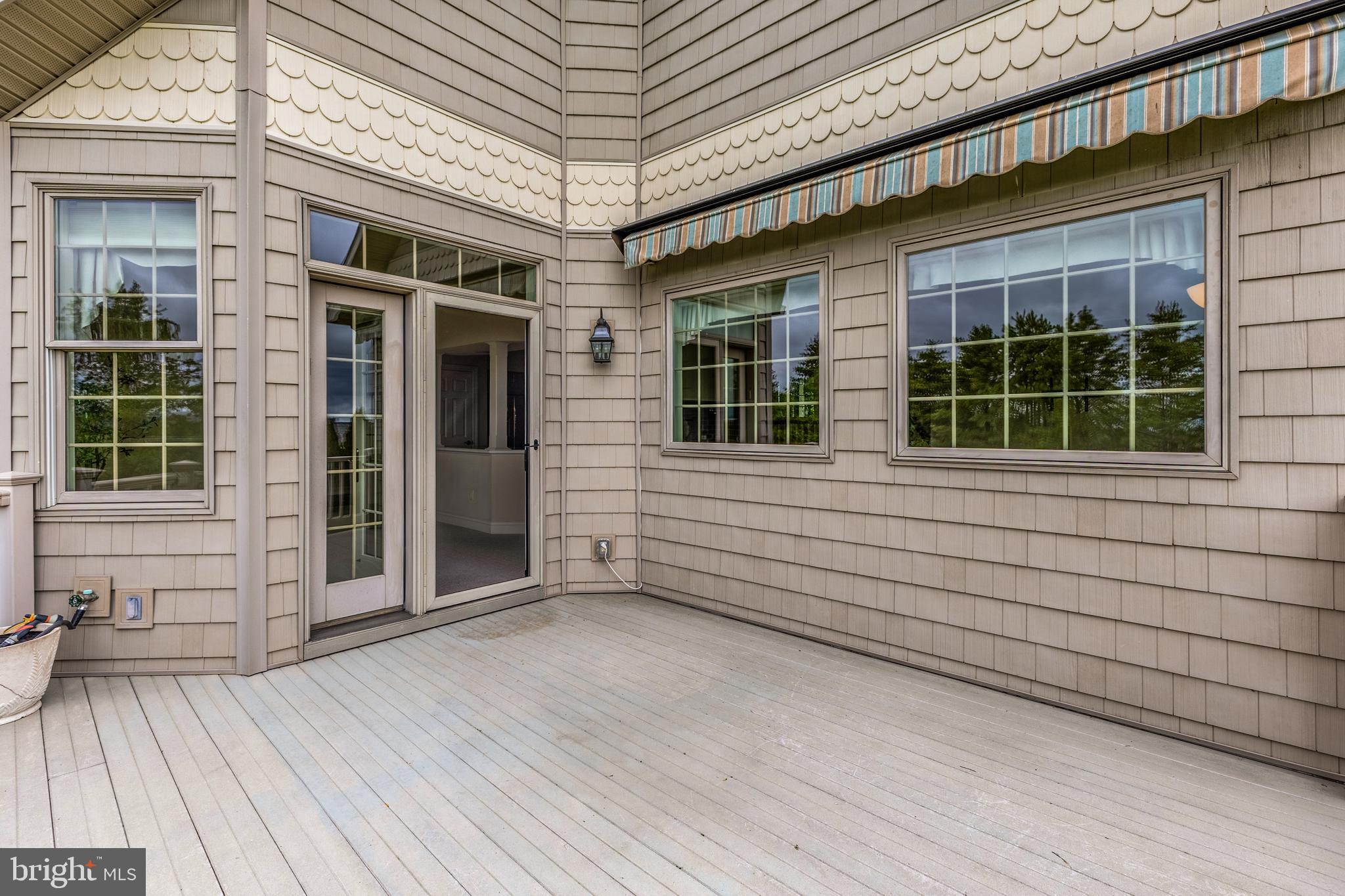 CENTRE HILLS - Residential