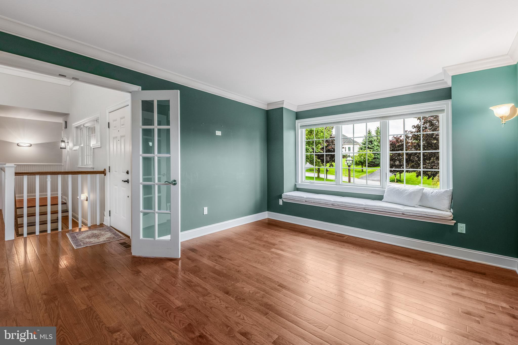 CENTRE HILLS - Residential