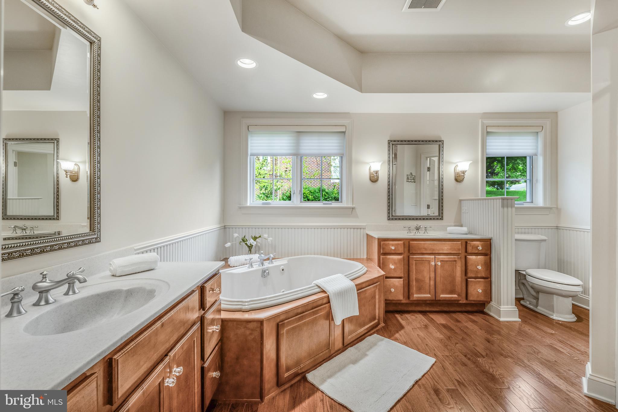 CENTRE HILLS - Residential