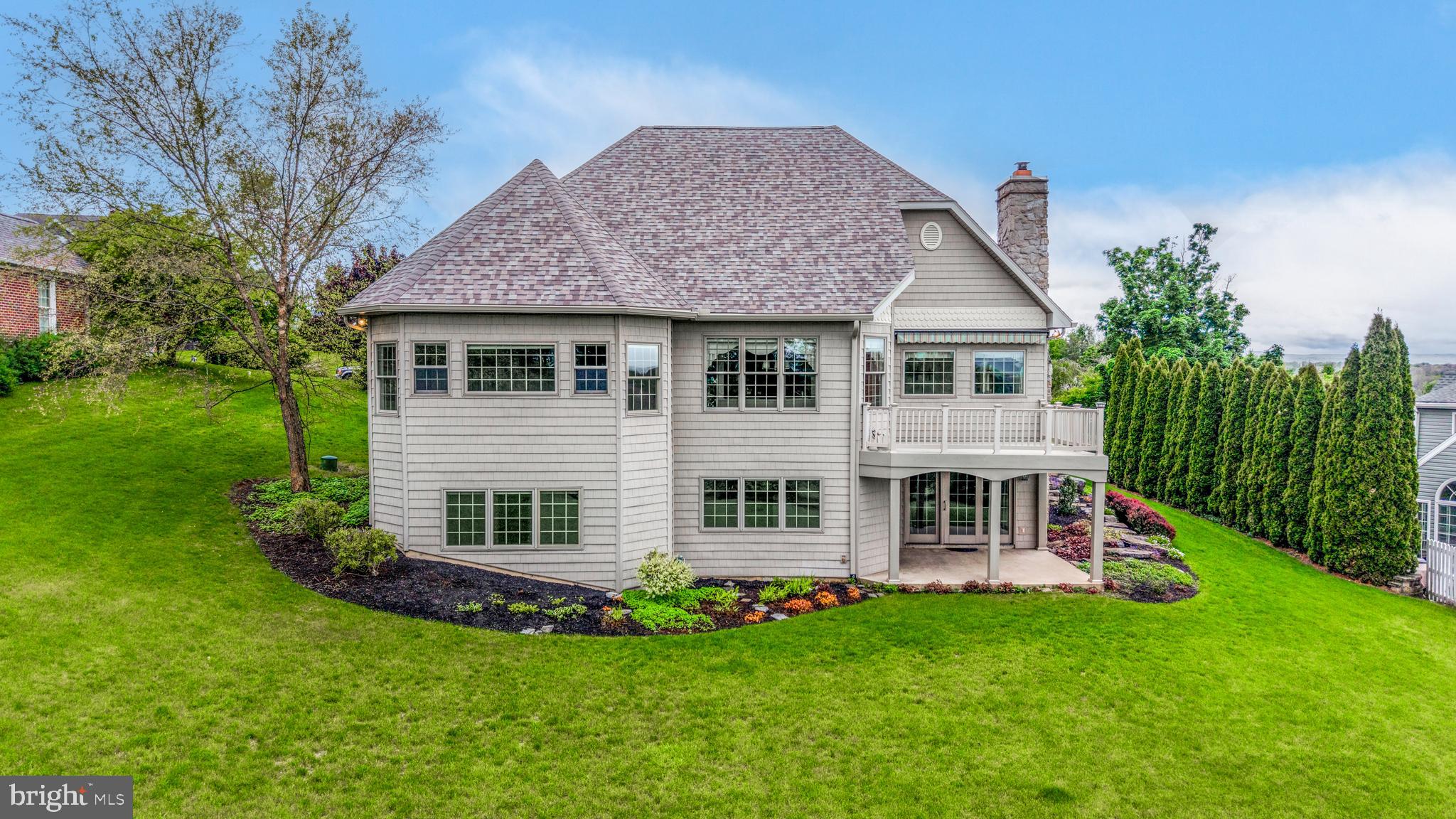 CENTRE HILLS - Residential