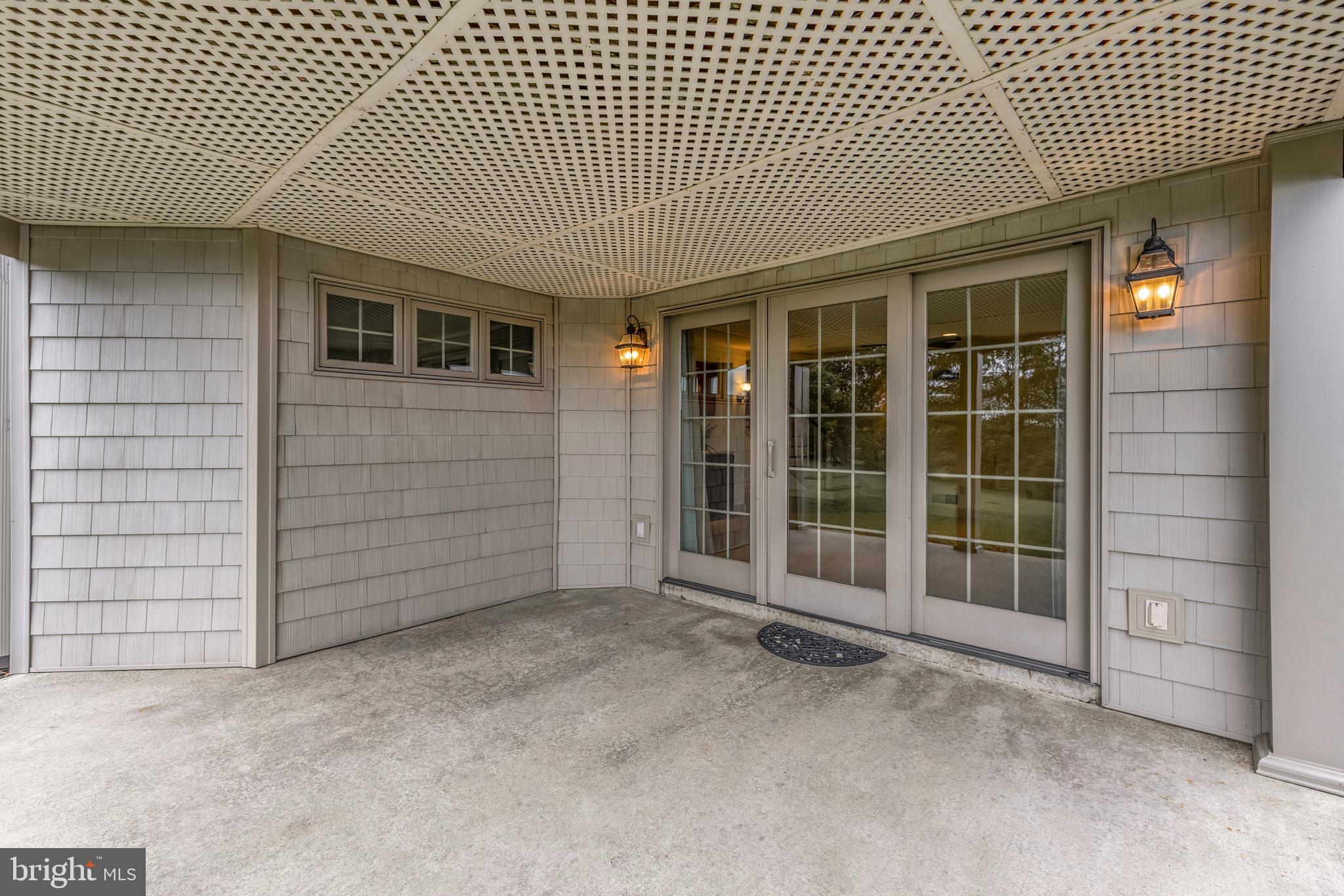 CENTRE HILLS - Residential