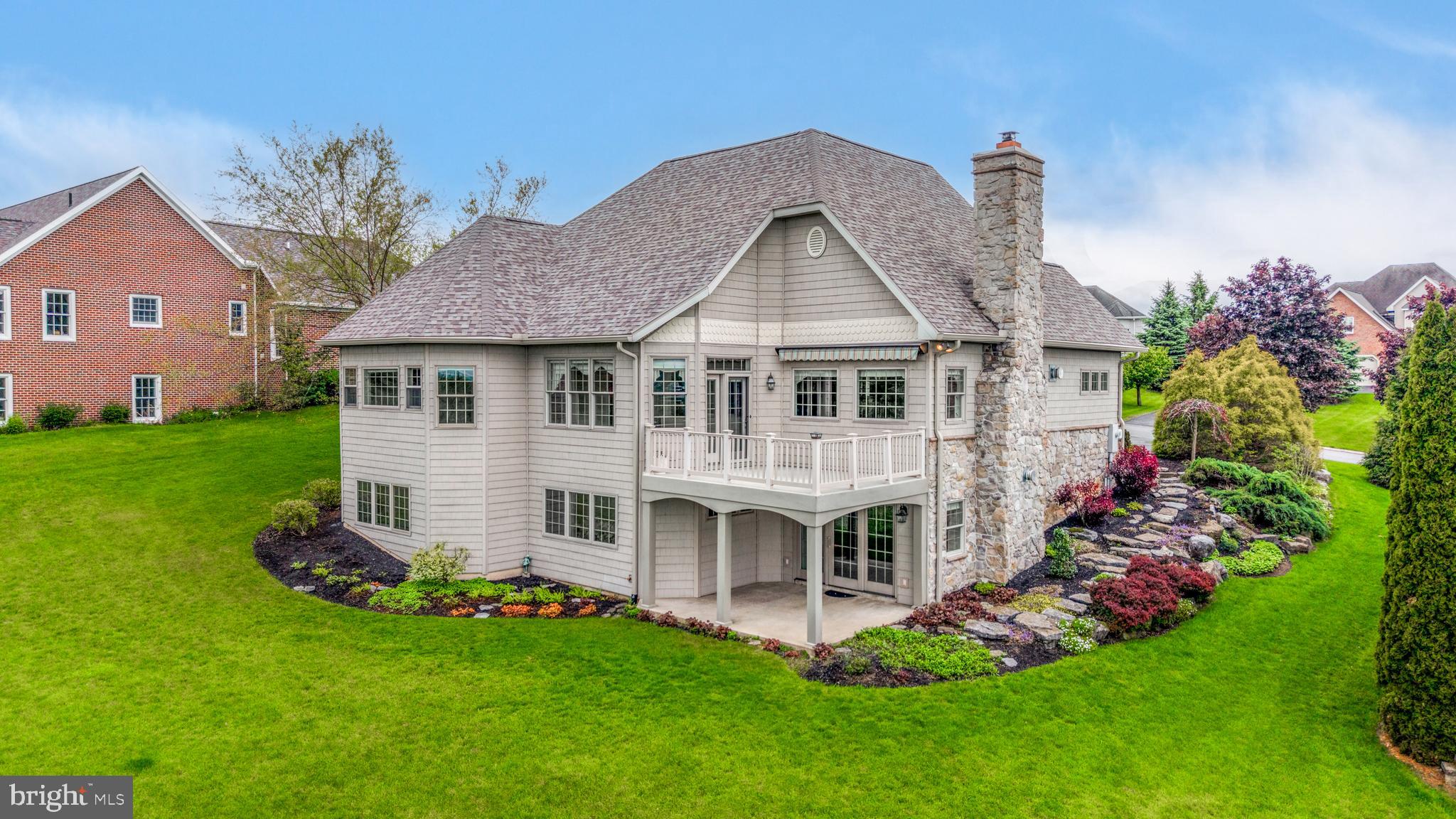 CENTRE HILLS - Residential