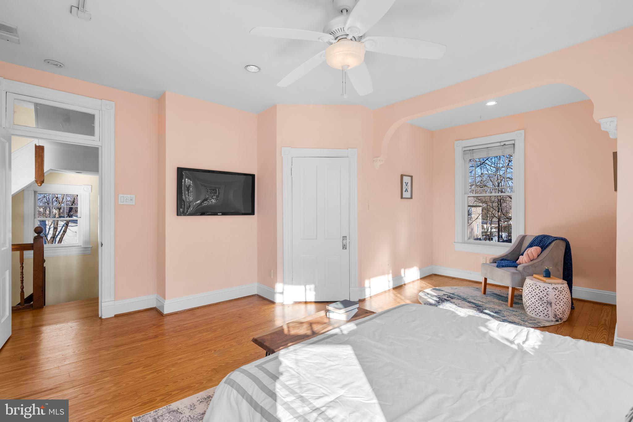 CHARLTON HEIGHTS - Residential