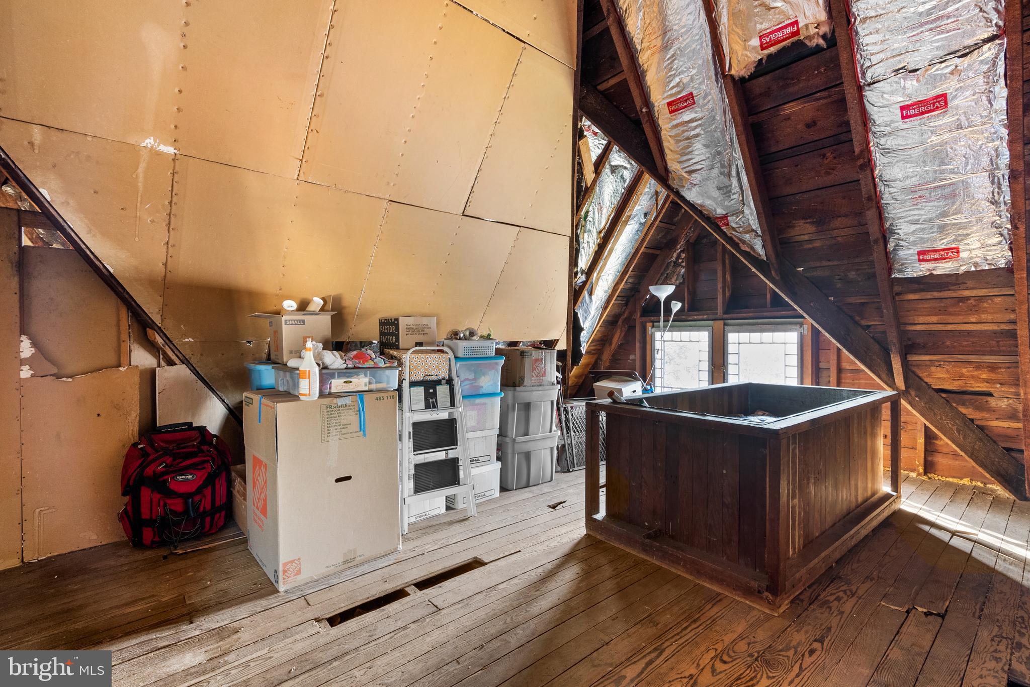 CHARLTON HEIGHTS - Residential