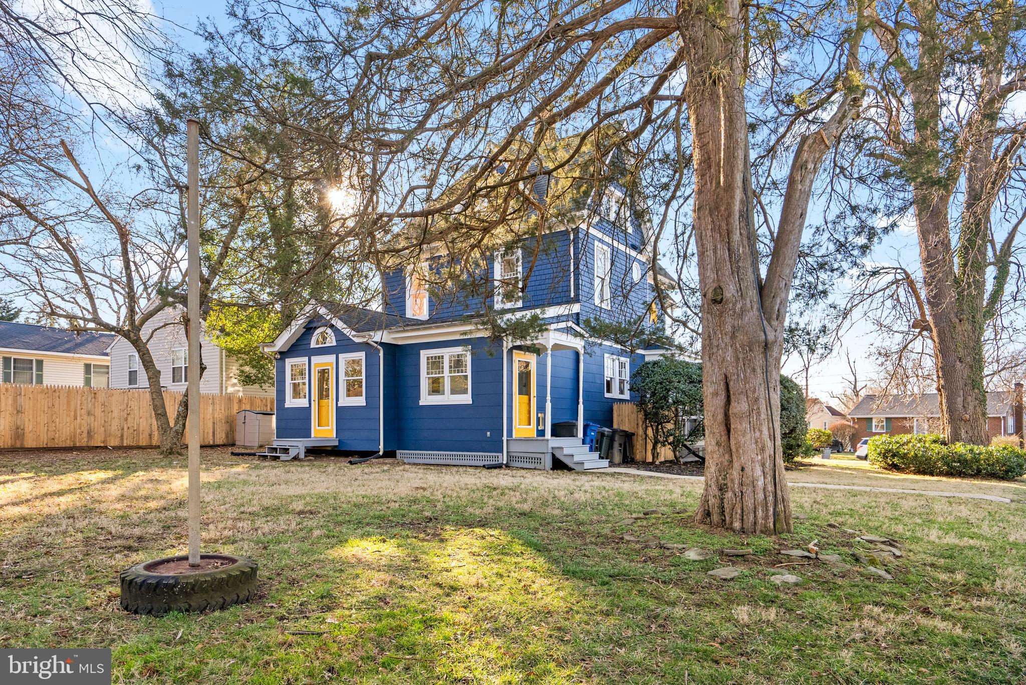 CHARLTON HEIGHTS - Residential