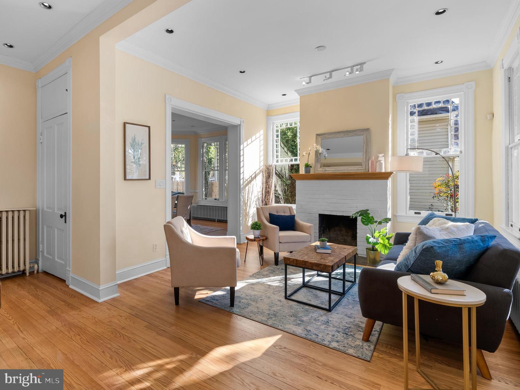 CHARLTON HEIGHTS - Residential