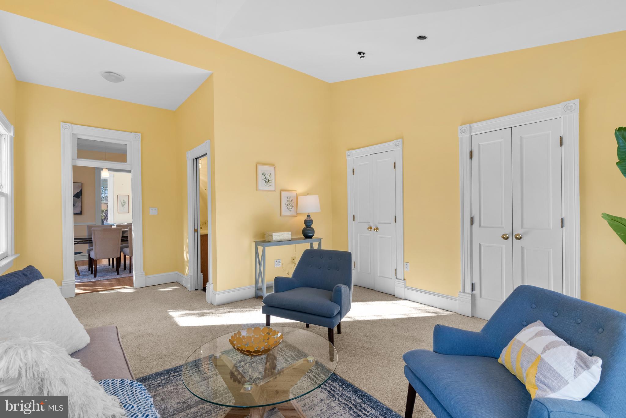 CHARLTON HEIGHTS - Residential