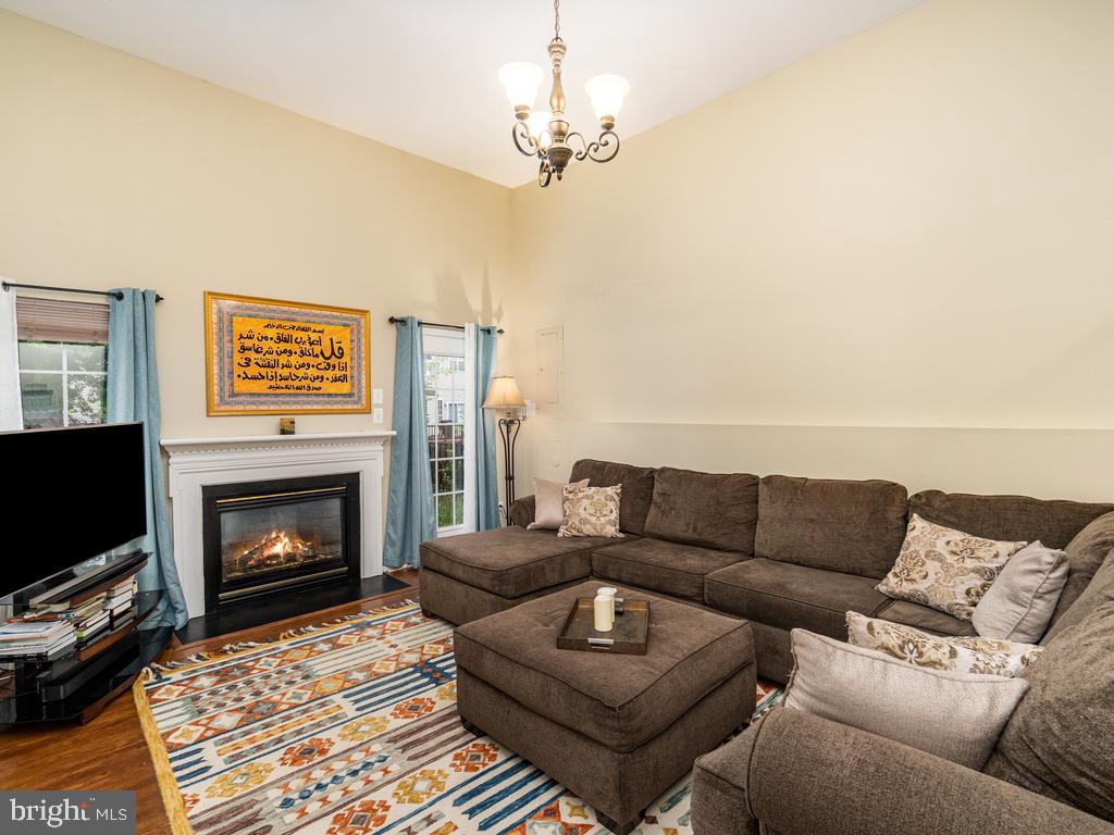 WOODBRIDGE - Residential