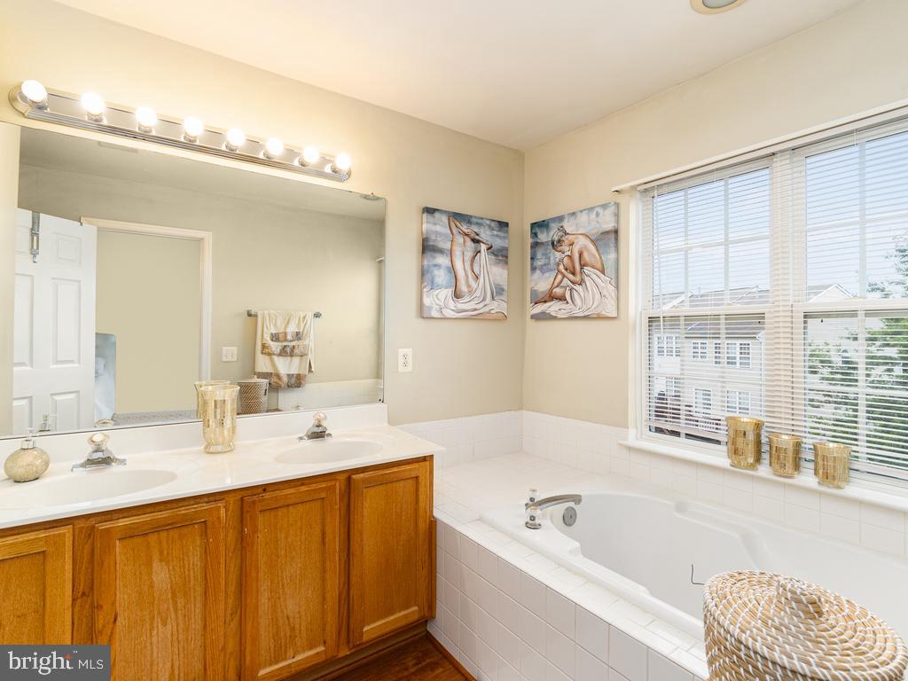 WOODBRIDGE - Residential