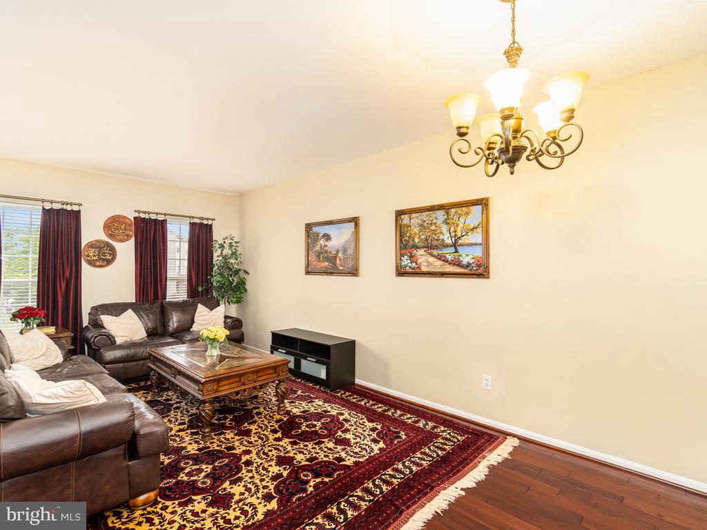 WOODBRIDGE - Residential