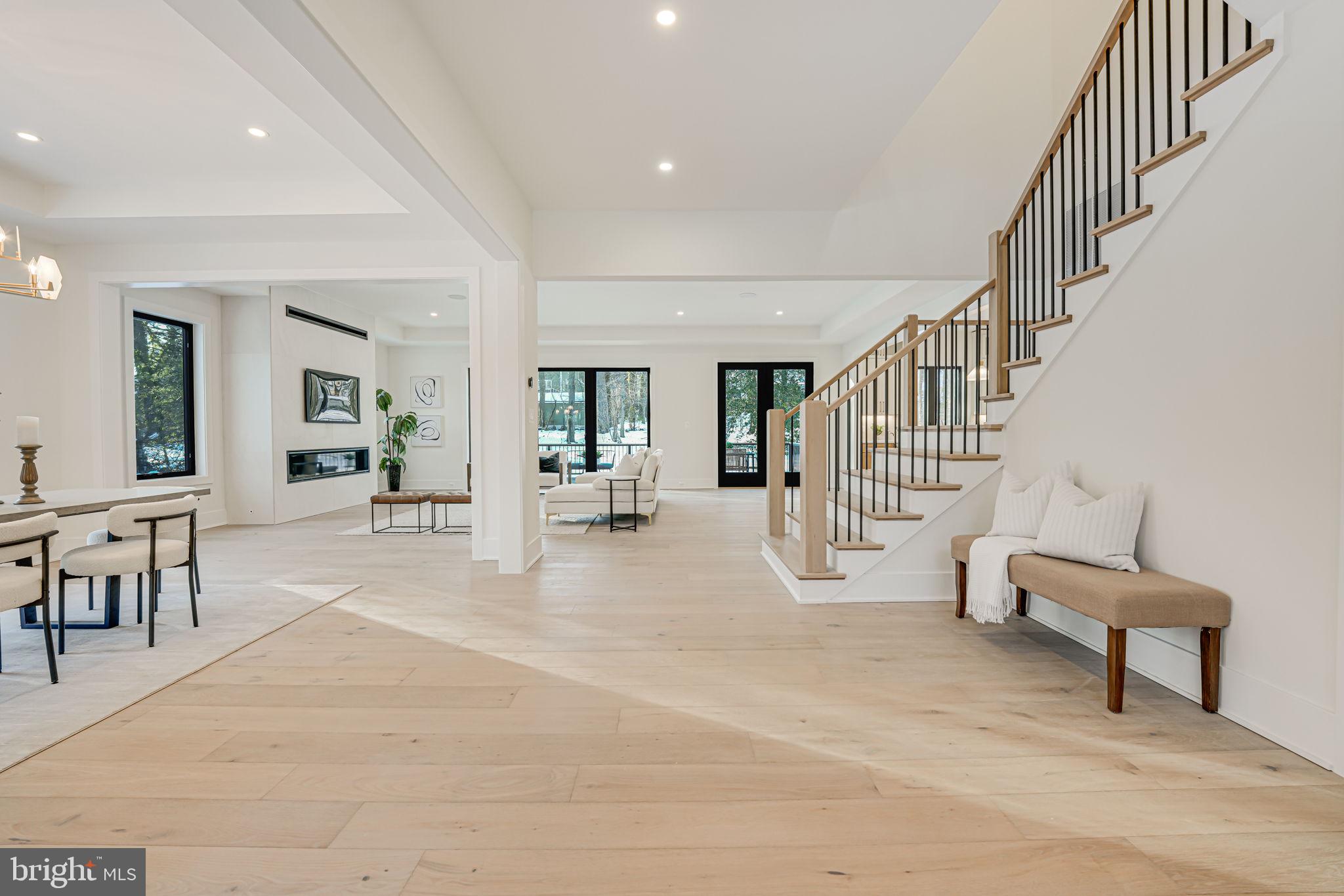 LEE FOREST - Residential