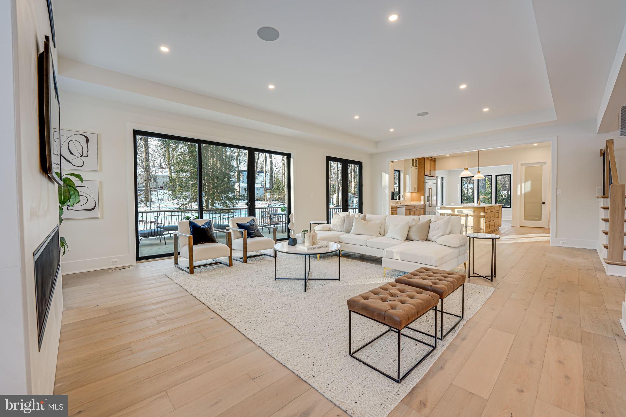 LEE FOREST - Residential