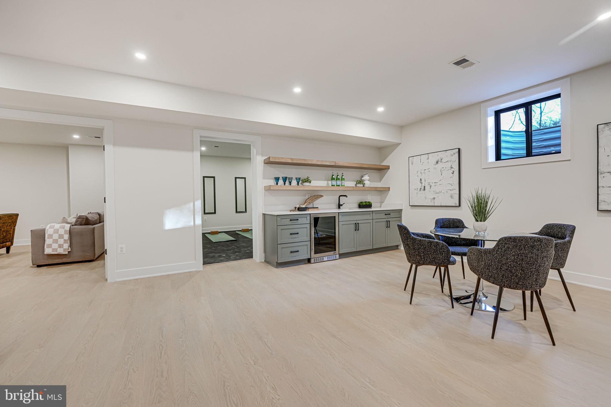 LEE FOREST - Residential