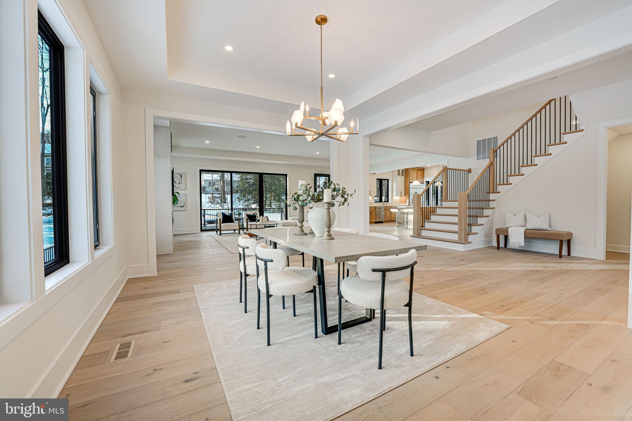 LEE FOREST - Residential