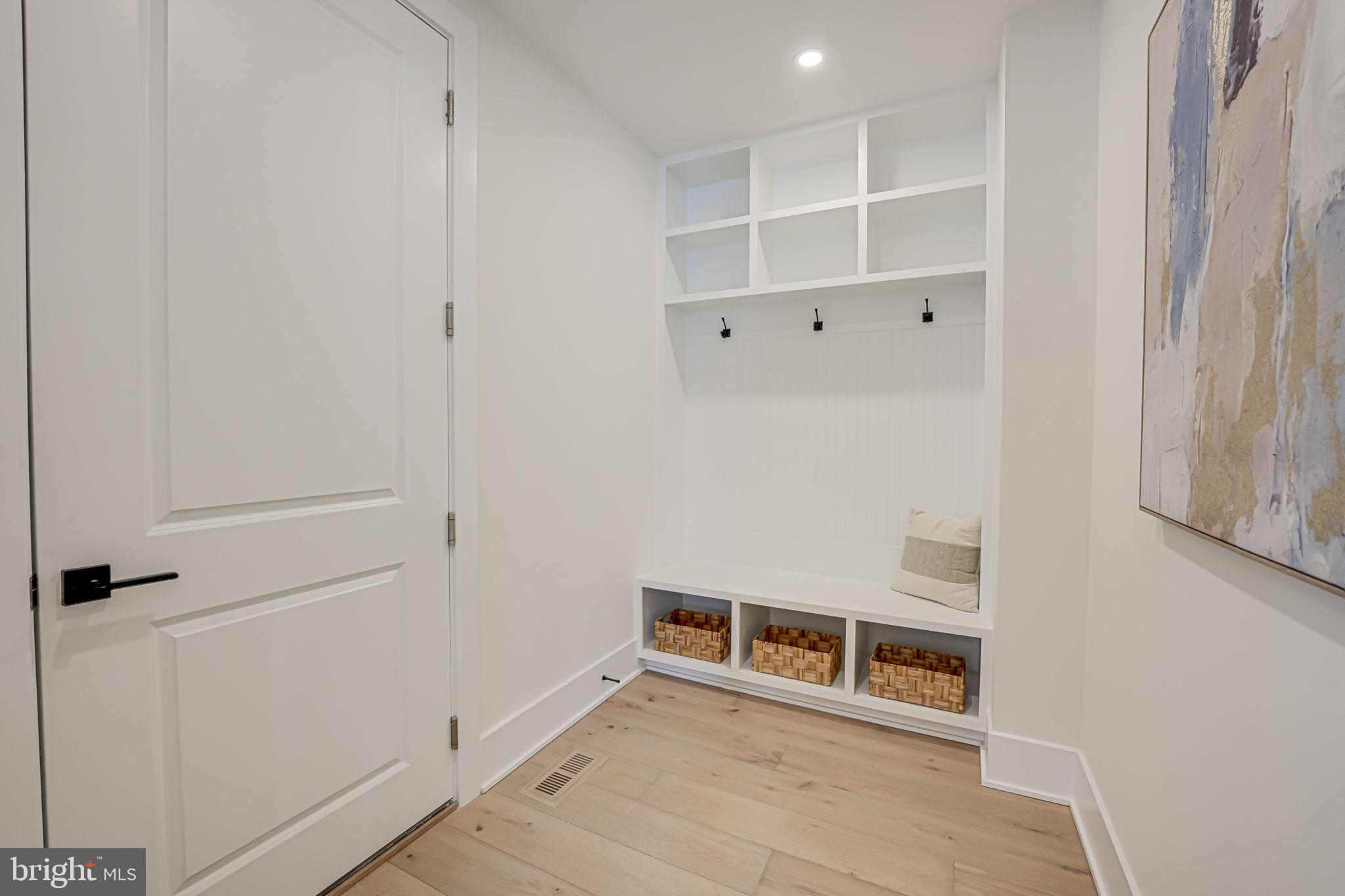 LEE FOREST - Residential