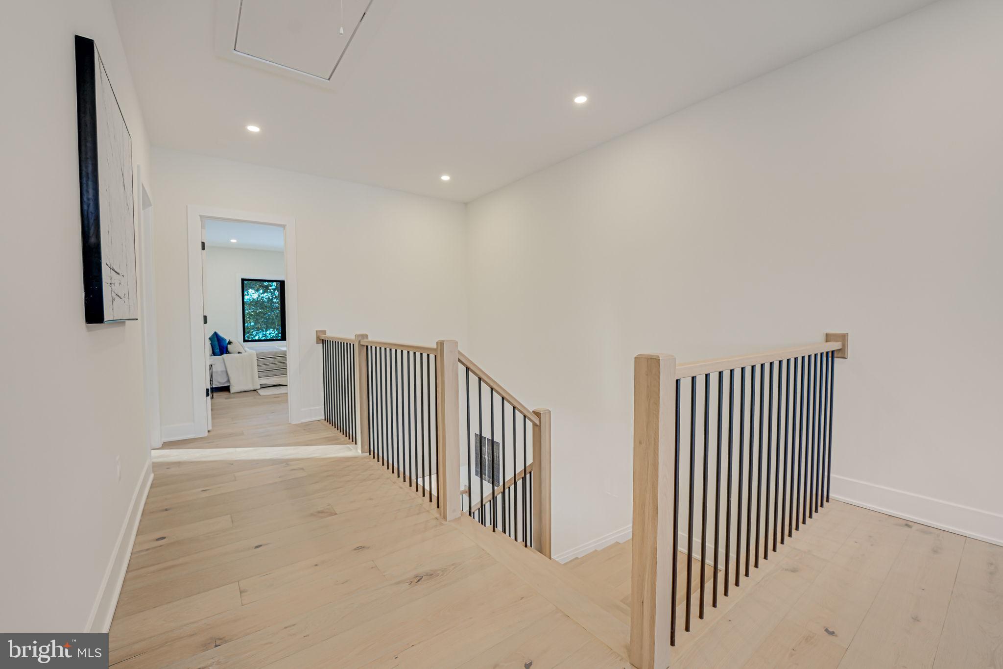 LEE FOREST - Residential