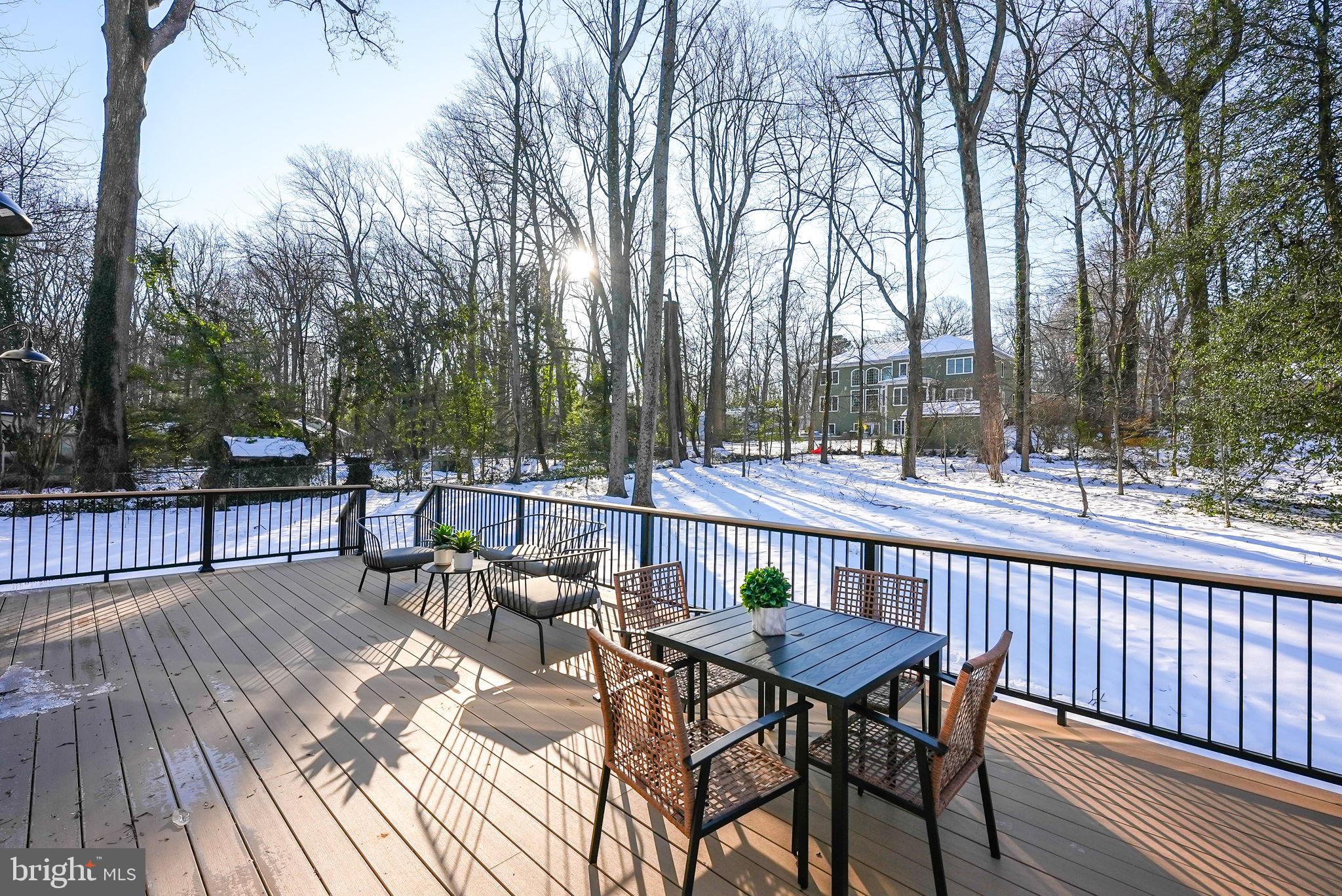 LEE FOREST - Residential