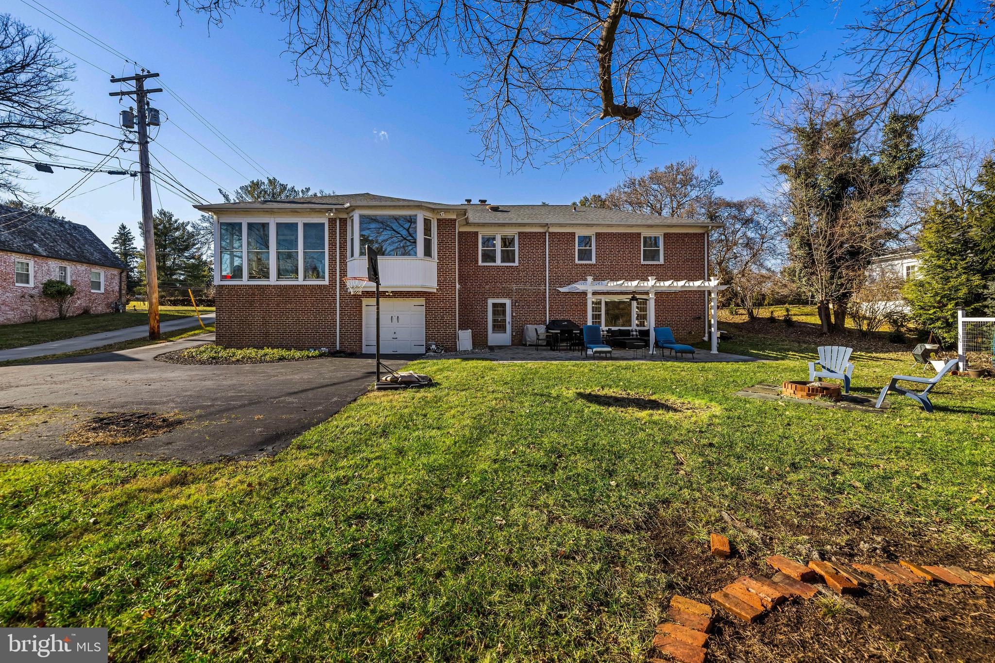 DUMBARTON - Residential