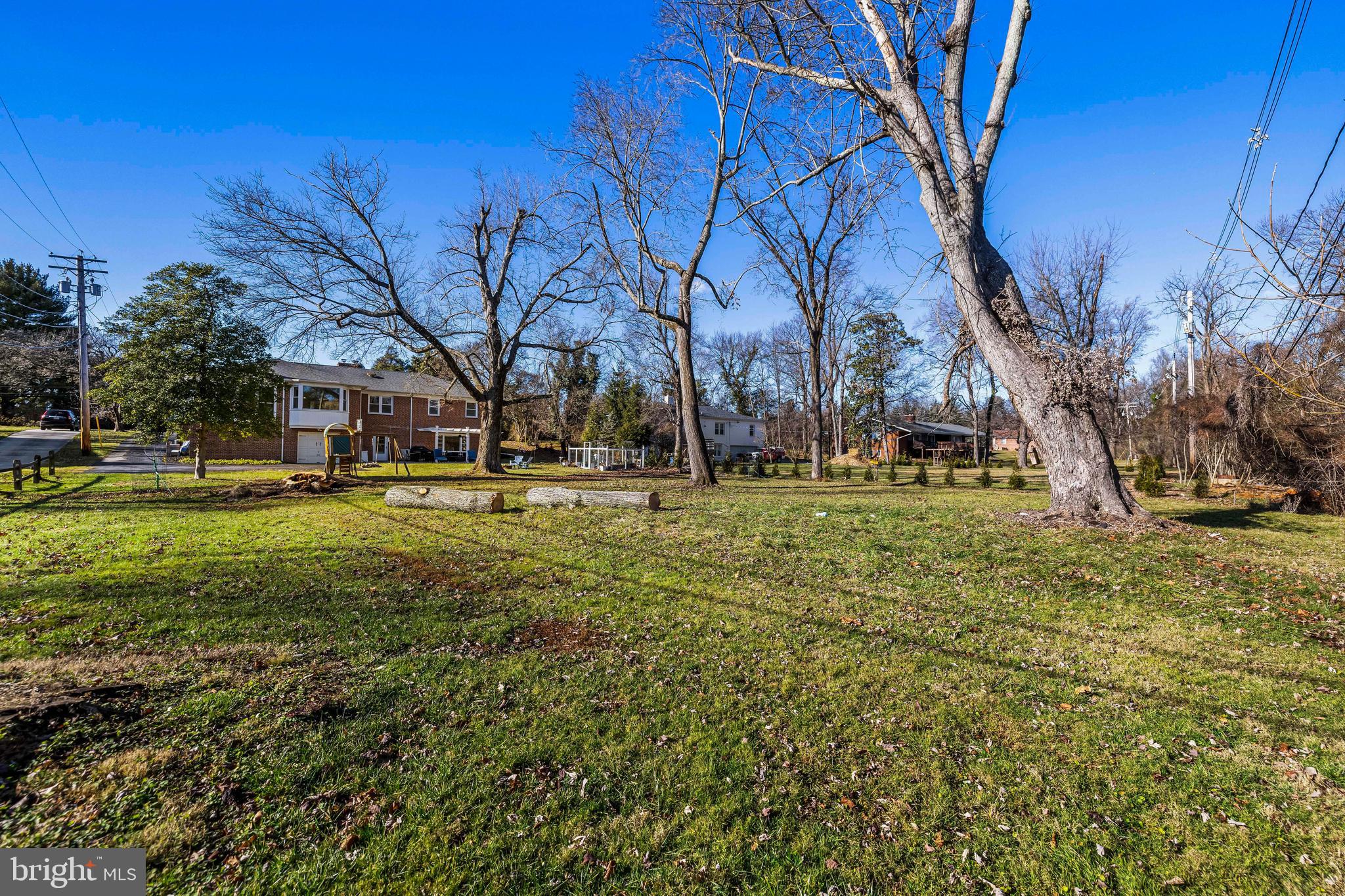 DUMBARTON - Residential