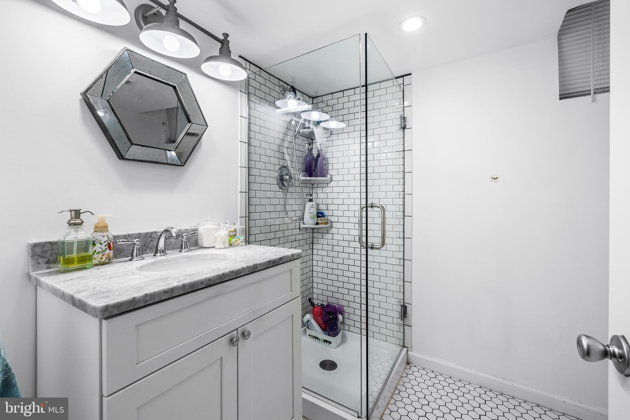 DUMBARTON - Residential