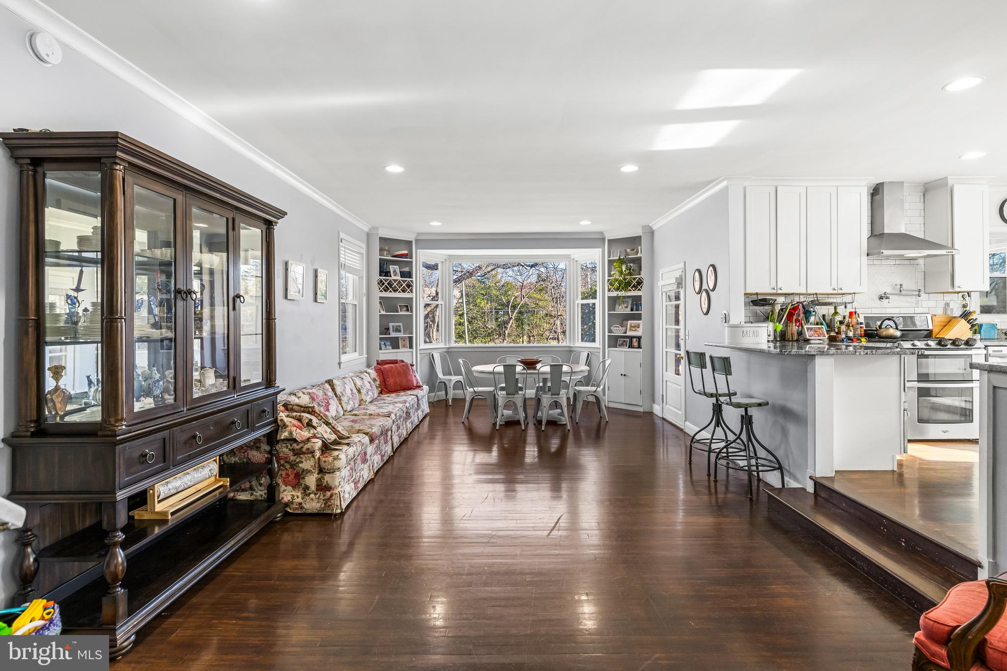 DUMBARTON - Residential